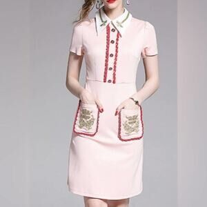 Poiny dress pink‎ with bee embroidery Size Small